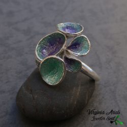Colorful ring organic