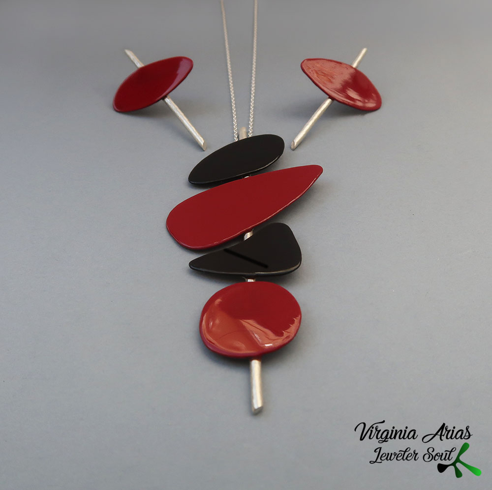Calder pendant Calder pendant