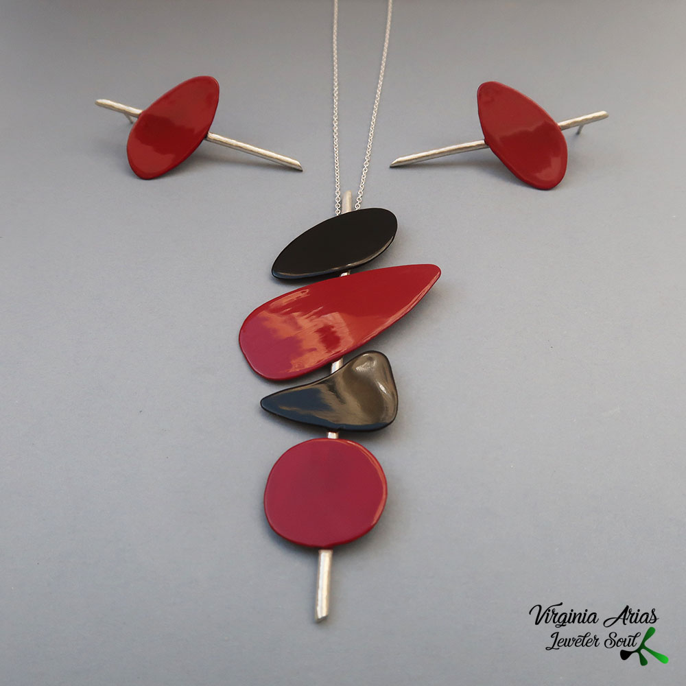 Calder pendant, Calder pendant,